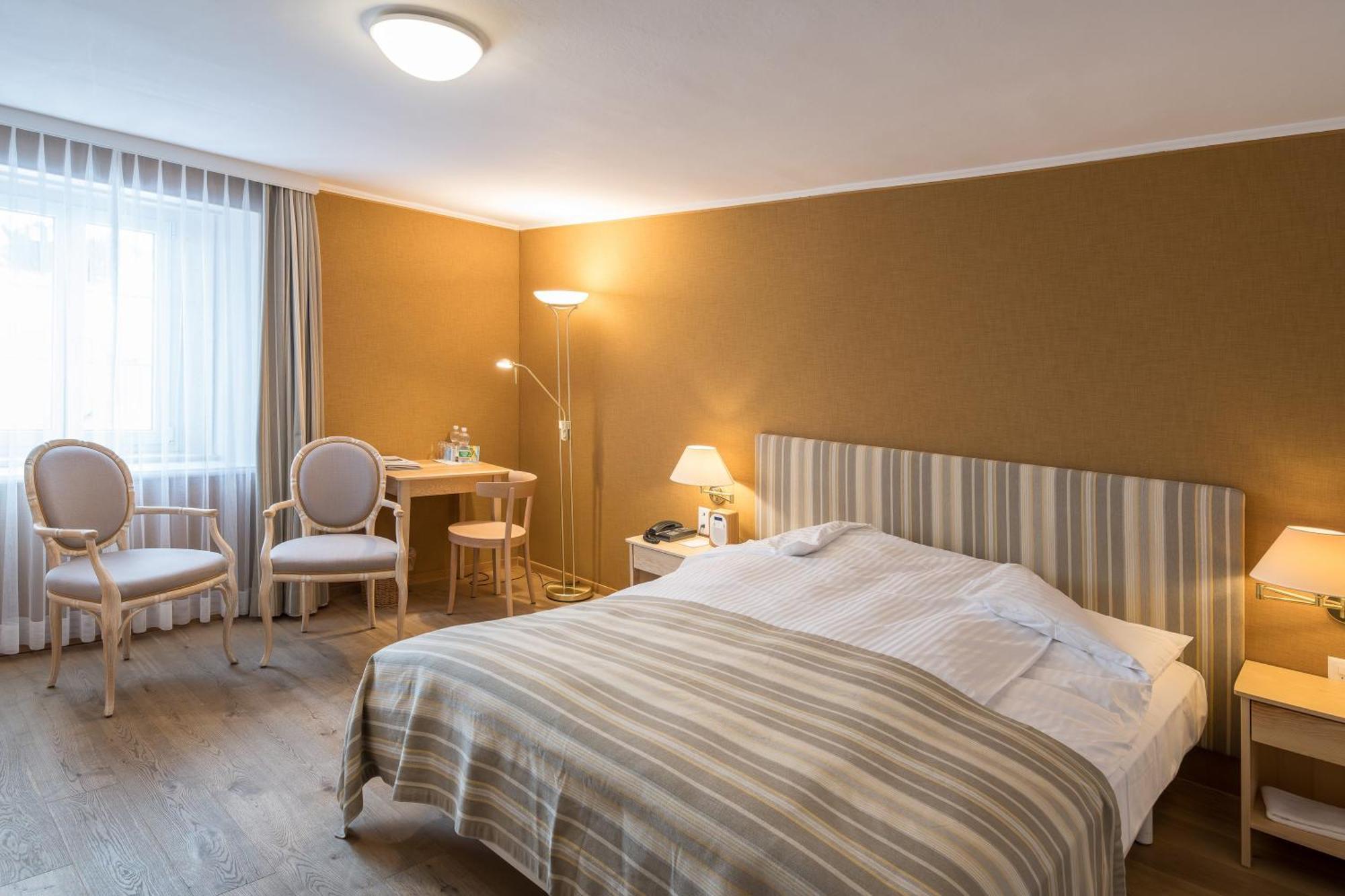 Hotel Post Бивио Екстериор снимка